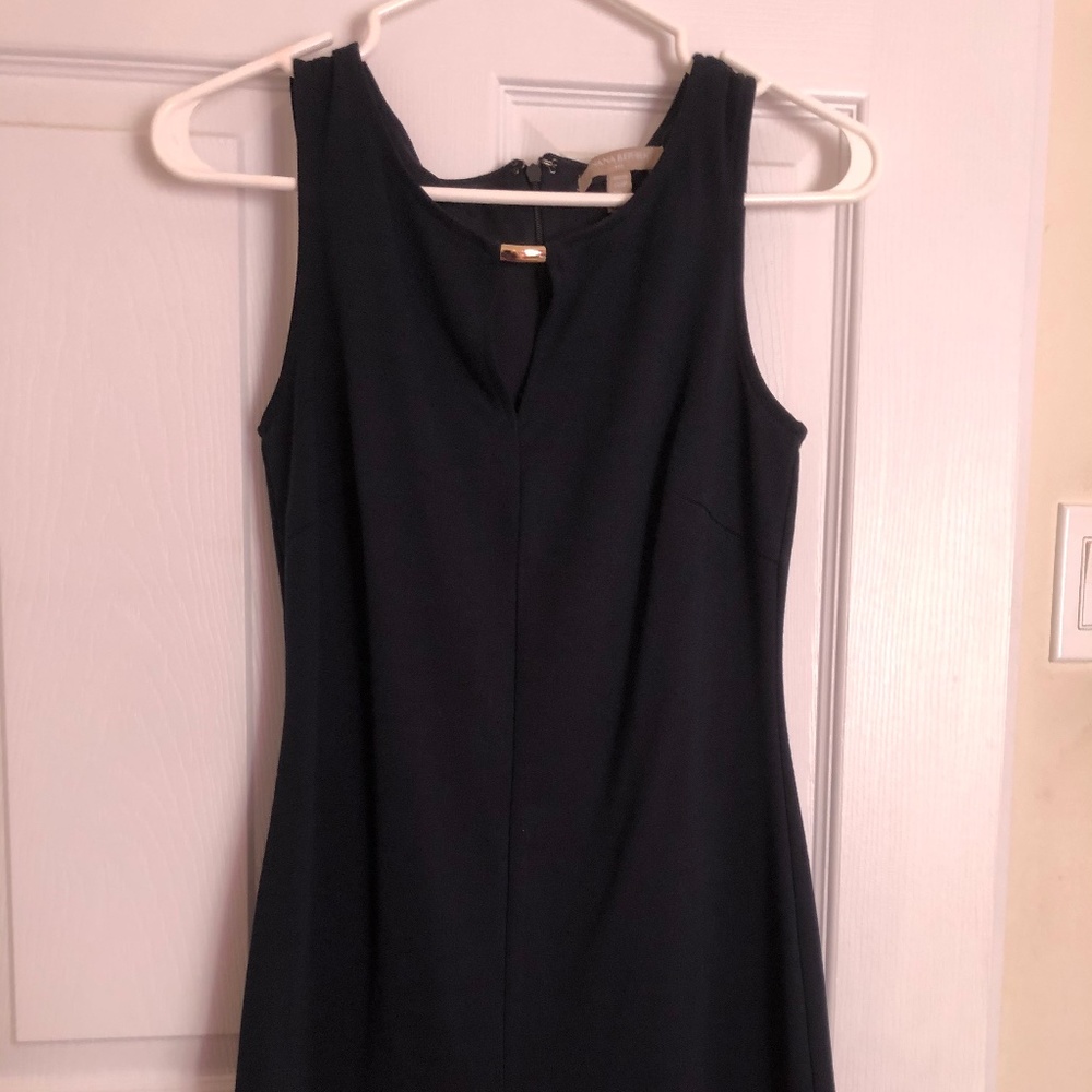 Banana Republic sleeveless dress